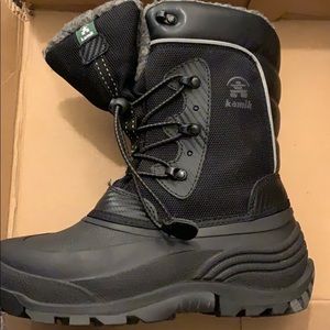 Boys kamik snow boots